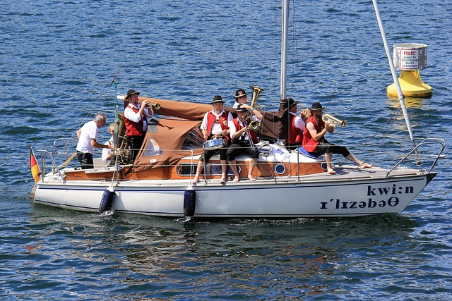 现了年轻一 现了年轻一