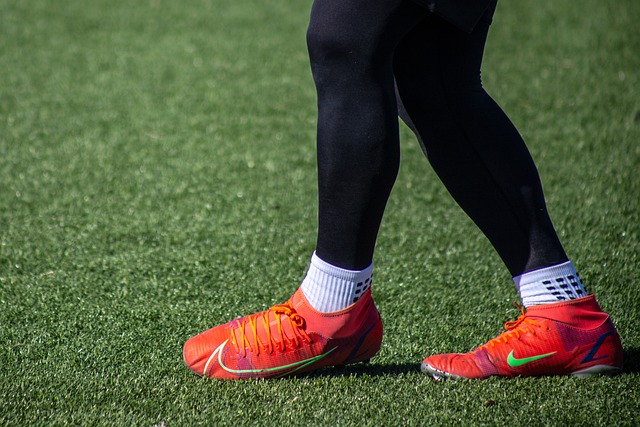 表现得毫不 表现得毫不