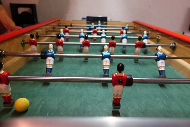 討論勇士可能與熱火交易巴特勒的設想涉及四名球員和兩枚首輪選秀權.